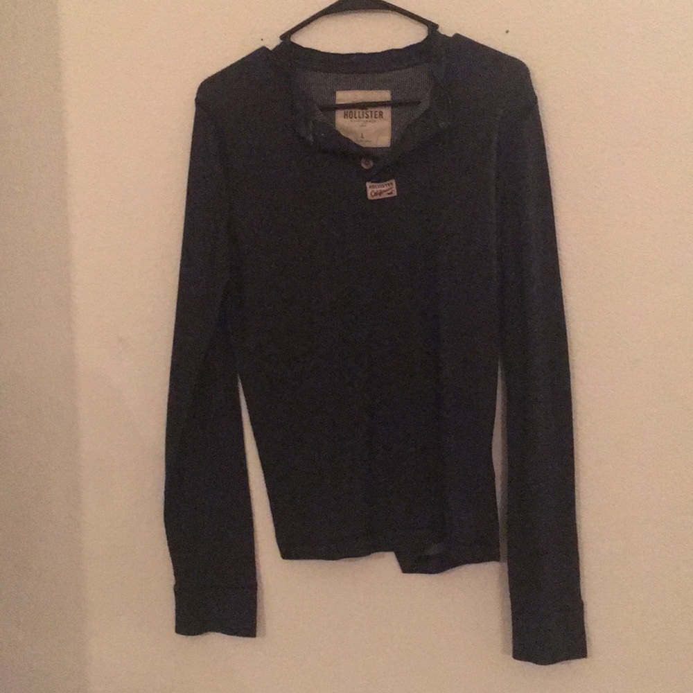 Men’s long sleeve hollister henley shirt large